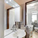 Vanna House *